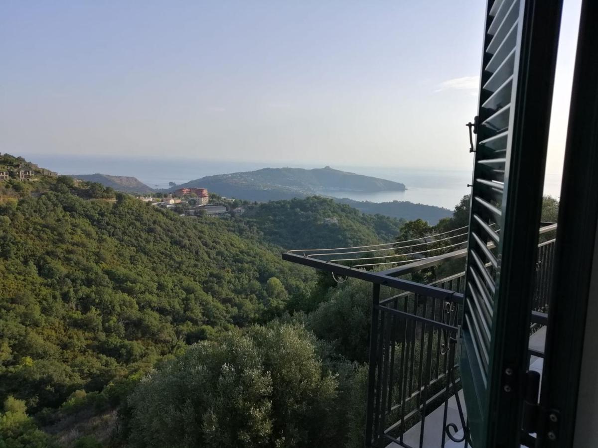 Casa Vacanze Domus Чентола Екстер'єр фото